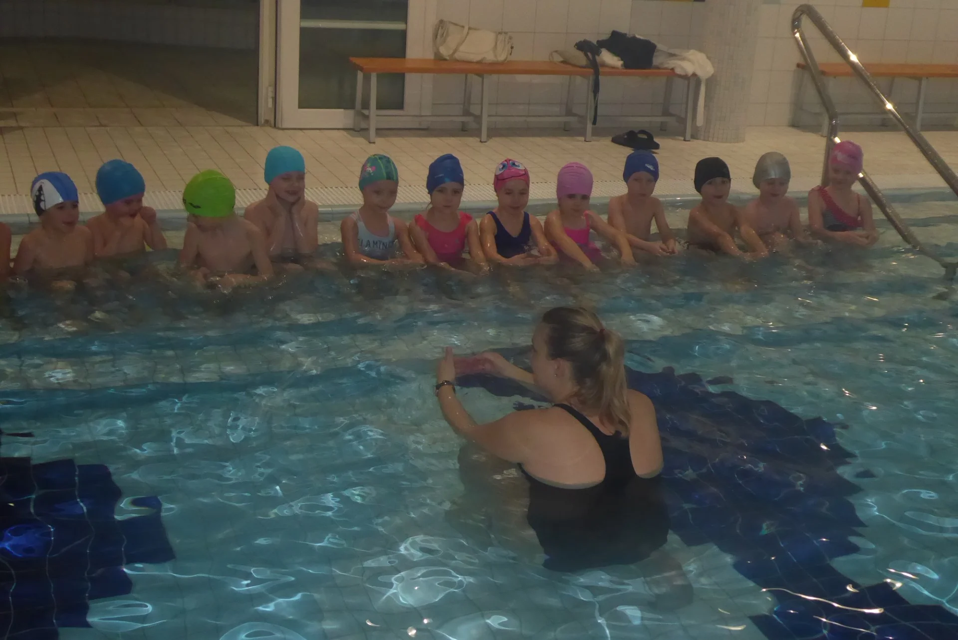 Děti z 3. třídy na plavecké výuce v Uherském Brodě - MŠ