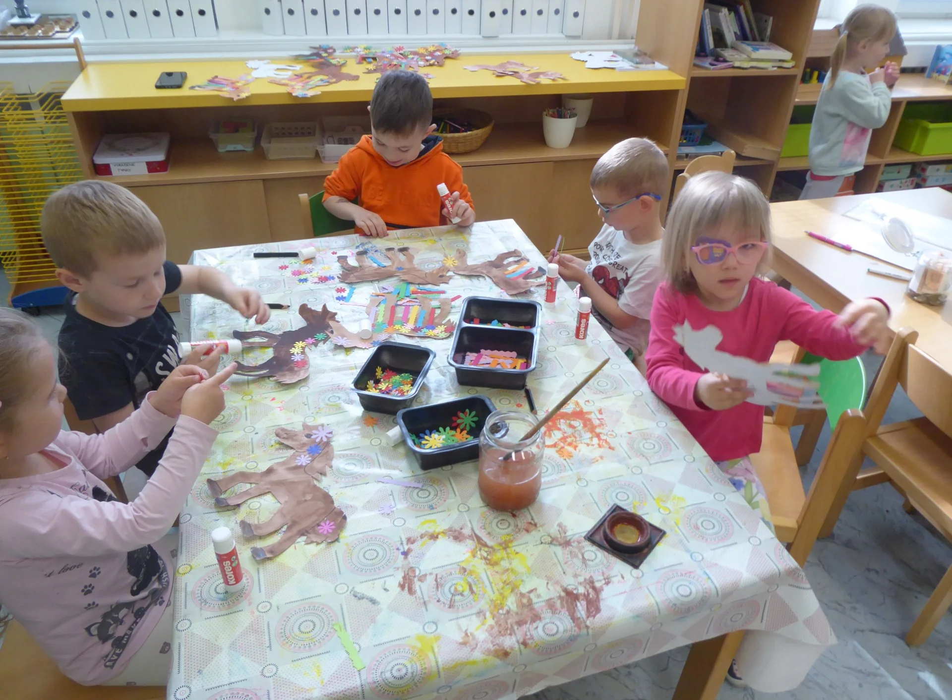 Praktikantka Terezka s námi pracuje ve 2. třídě - MŠ