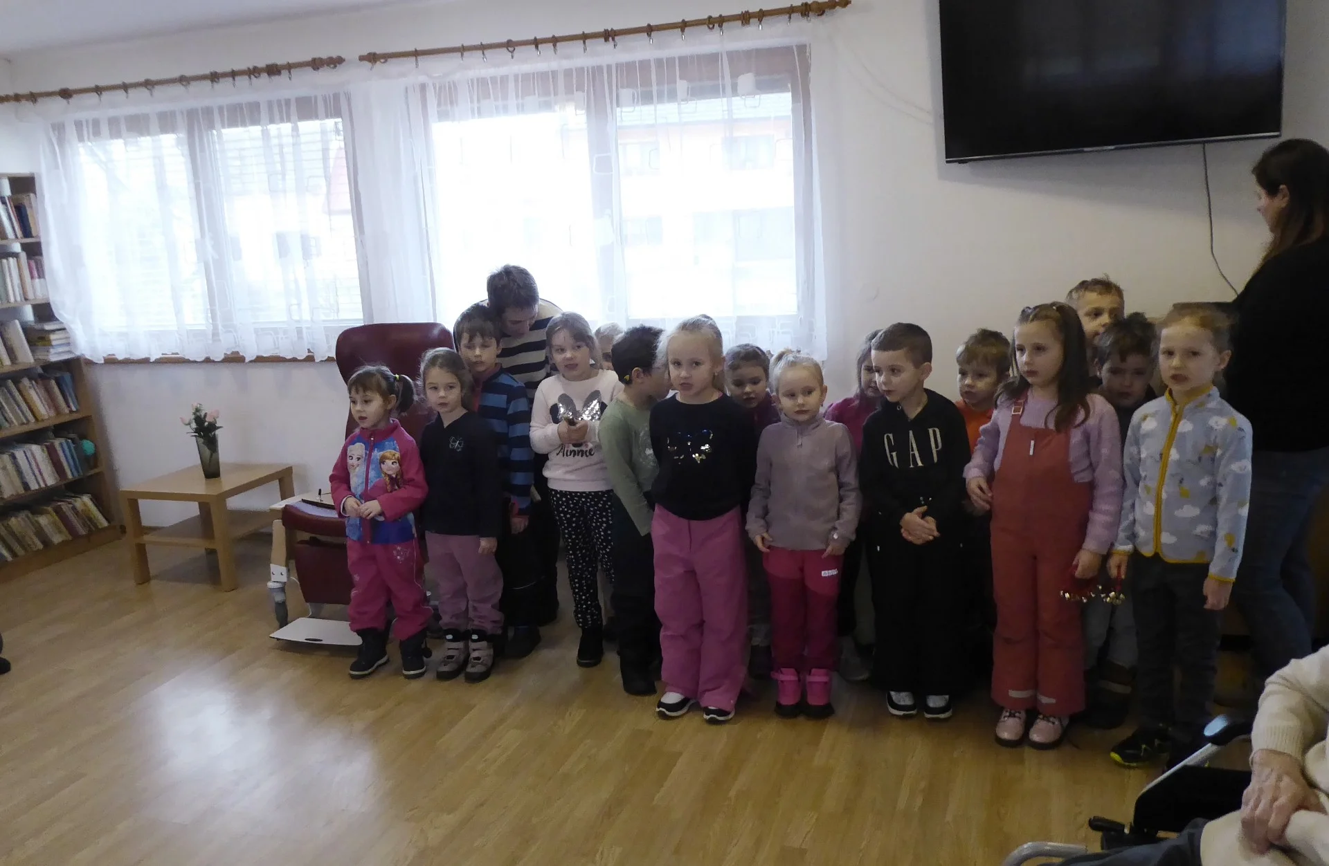 Čtvrťáci na návštěvě v charitním domě - MŠ